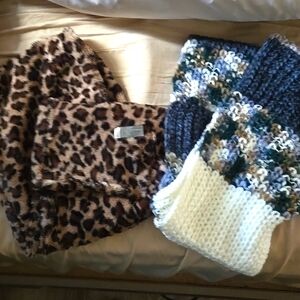 Sonoma Knit SuperCozy Infinity Scarf Blue White Tan/Leopard Print Fleece Scarfs